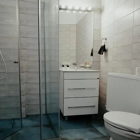 Abbey Apartment *